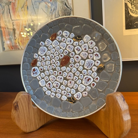 Mid Century 10” Round Mosaic Tray/ Plate Gray brown White and Leaf Tiles - Picture 5 of 11